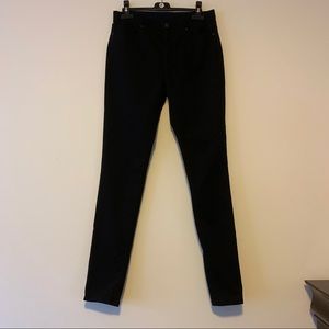 Uniqlo Skinny Tapered High Rise EZY Jeans